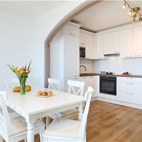 3 Bedroom Apartment with 2 Balconies near Dubrovnik Old Town, Sleeps 5-6